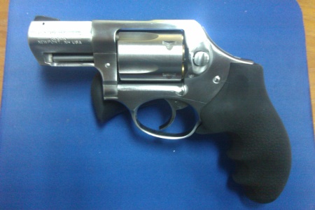 Ruger SP-101 with Hogue Monogrips
